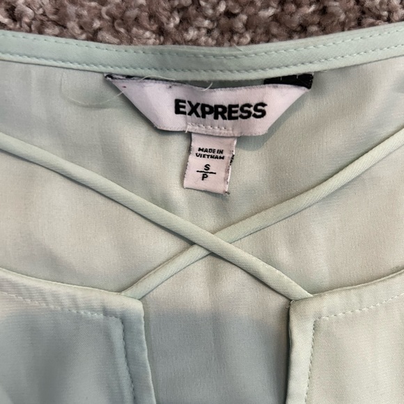 Express Top - Picture 3 of 4